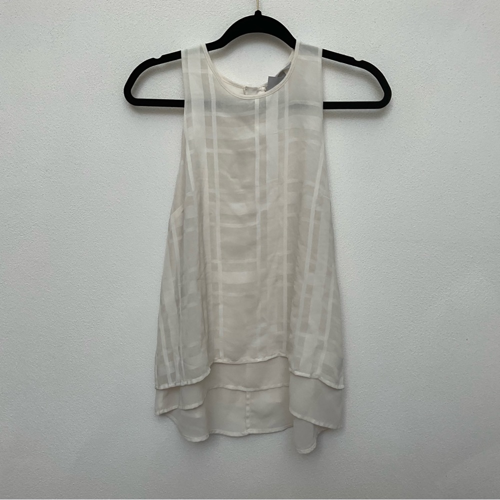 H&M Ivory Flowy Sleeveless Top Size 6 Zip on Back Work Career Office